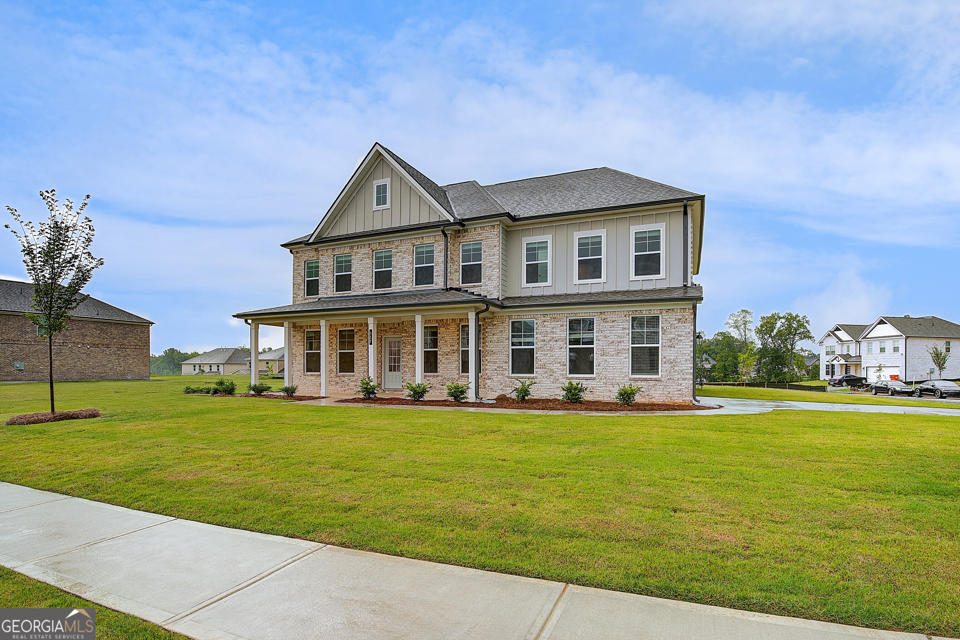 117 Compass RD