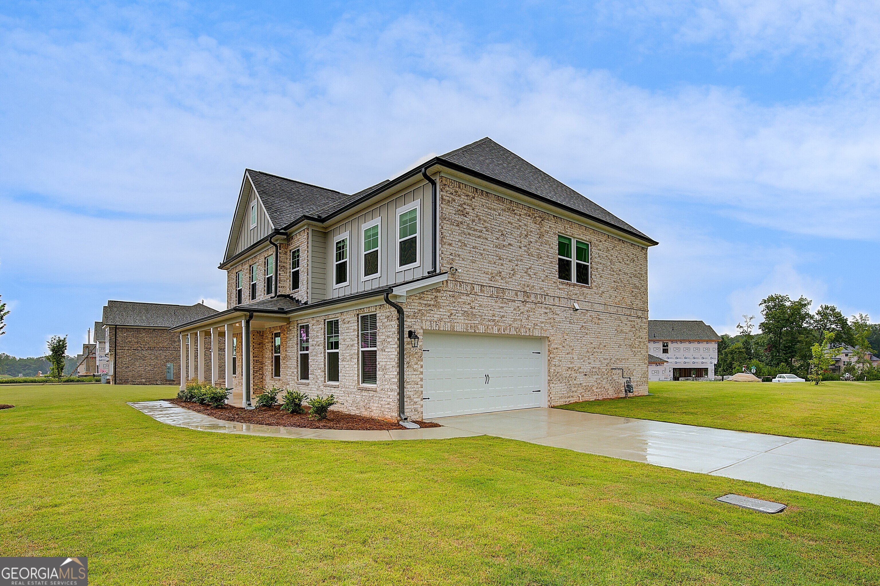 117 Compass RD