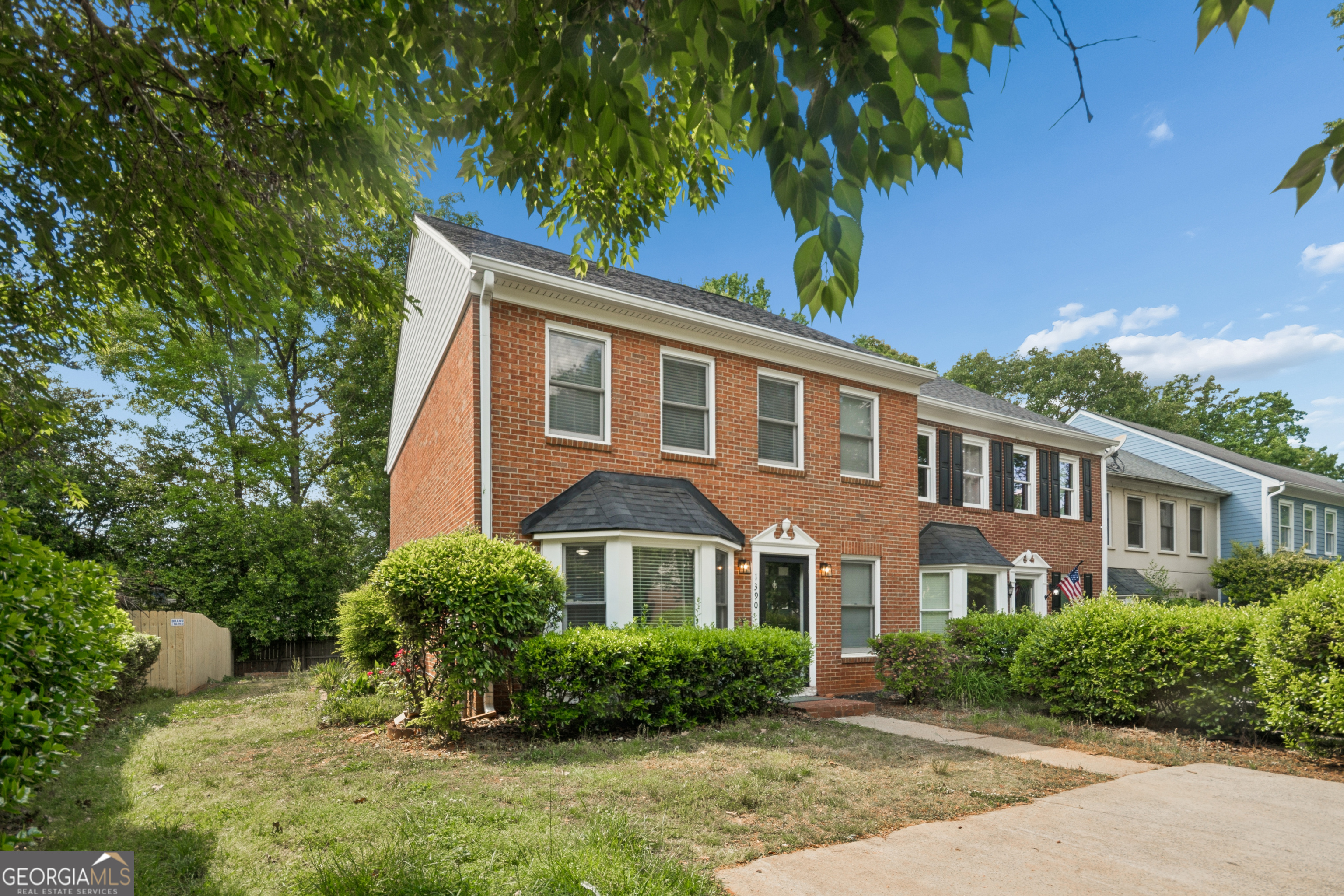 1390 Old Virginia CT SE