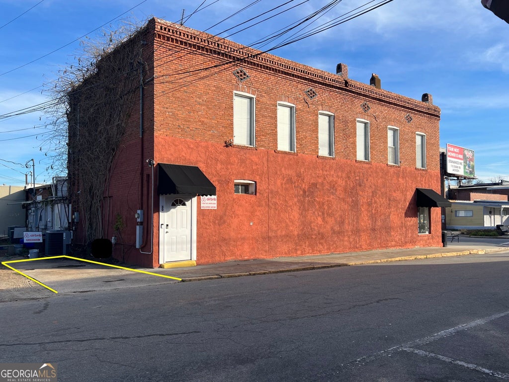 Photo of 30 E Johnston Street #2FL, Forsyth, GA 31029 (MLS # 10854825)