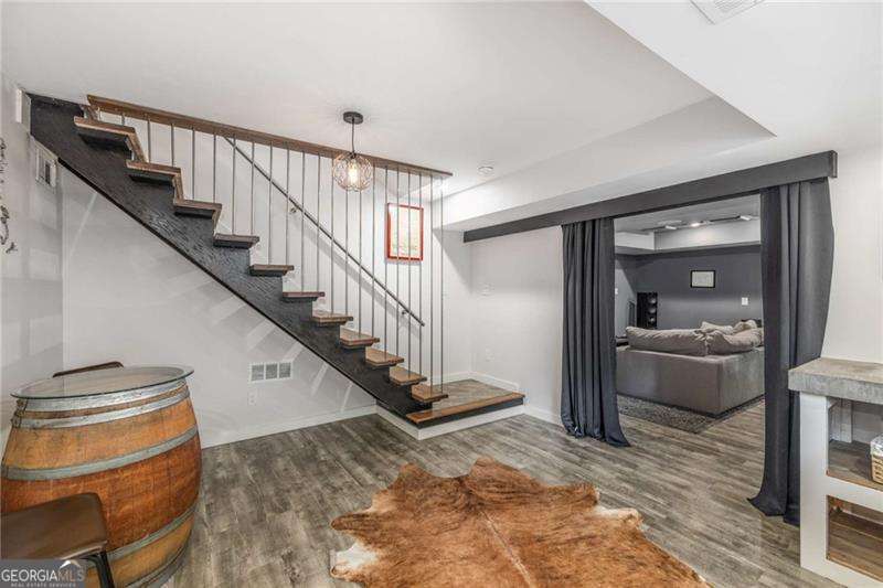 Mountain Creek - Residential