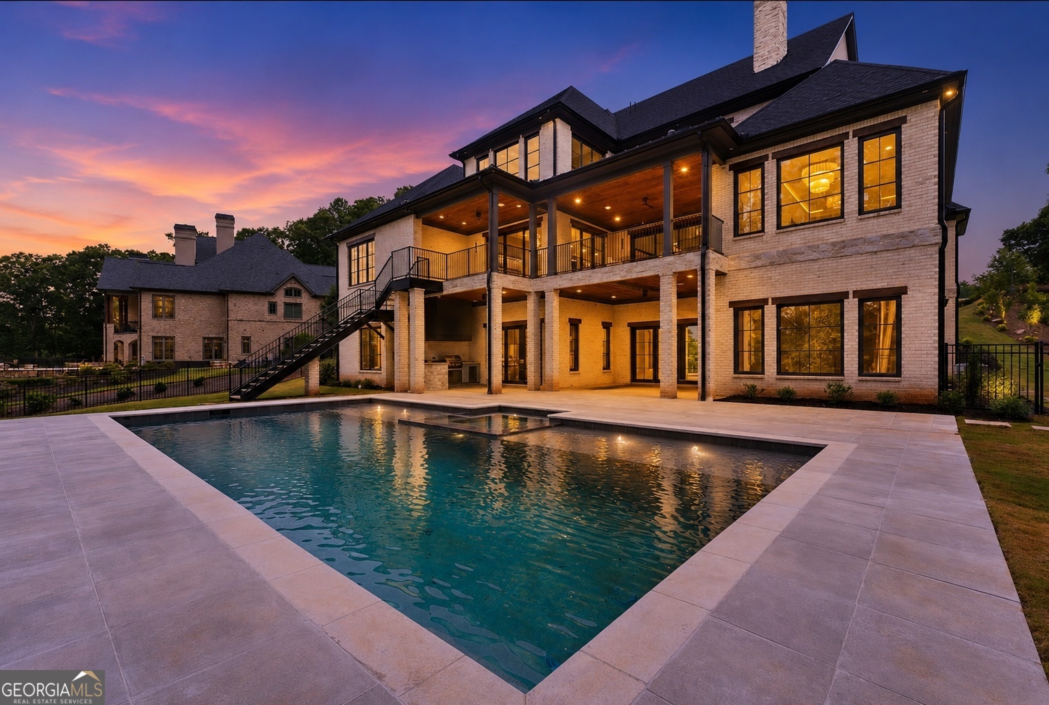 215 Traditions DR