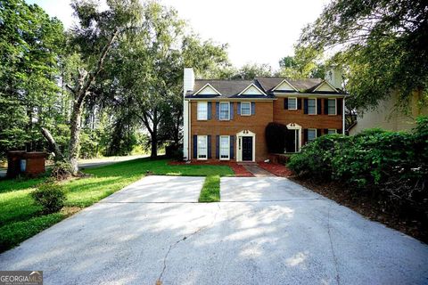 736 Indian Lake DR Lilburn GA 30047