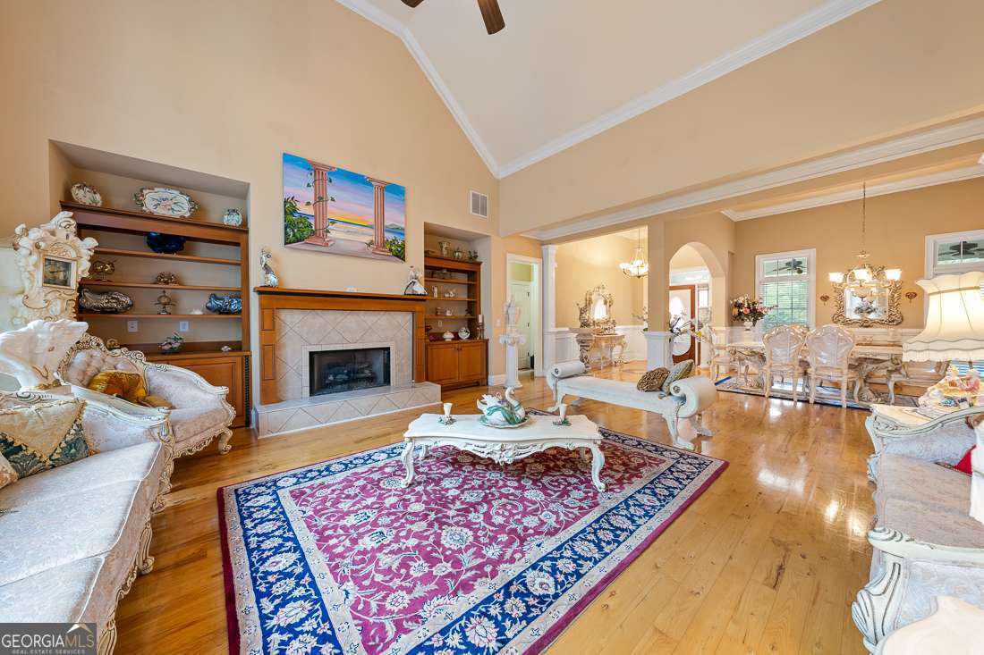 390 Glengarry Chase