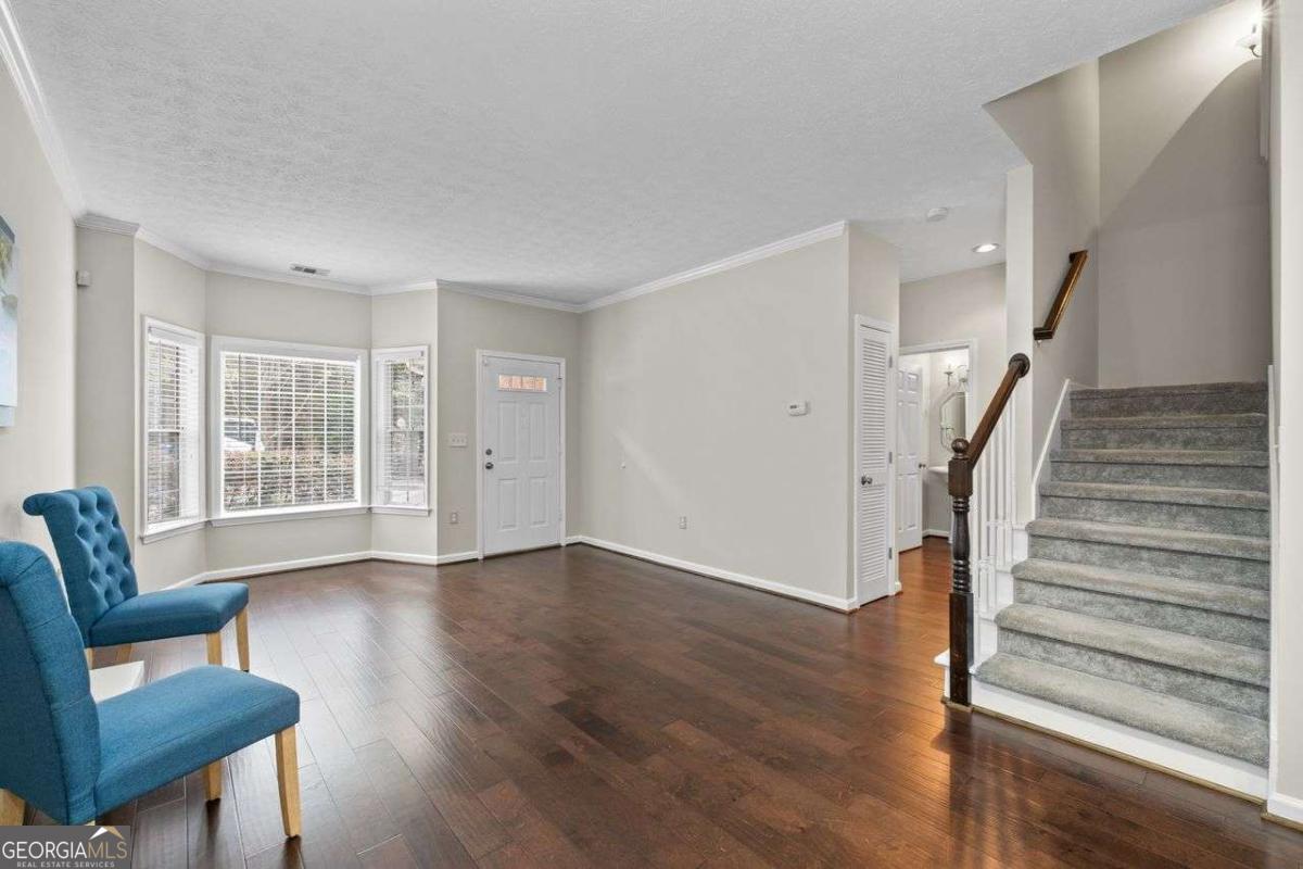 Pinetree - Residential