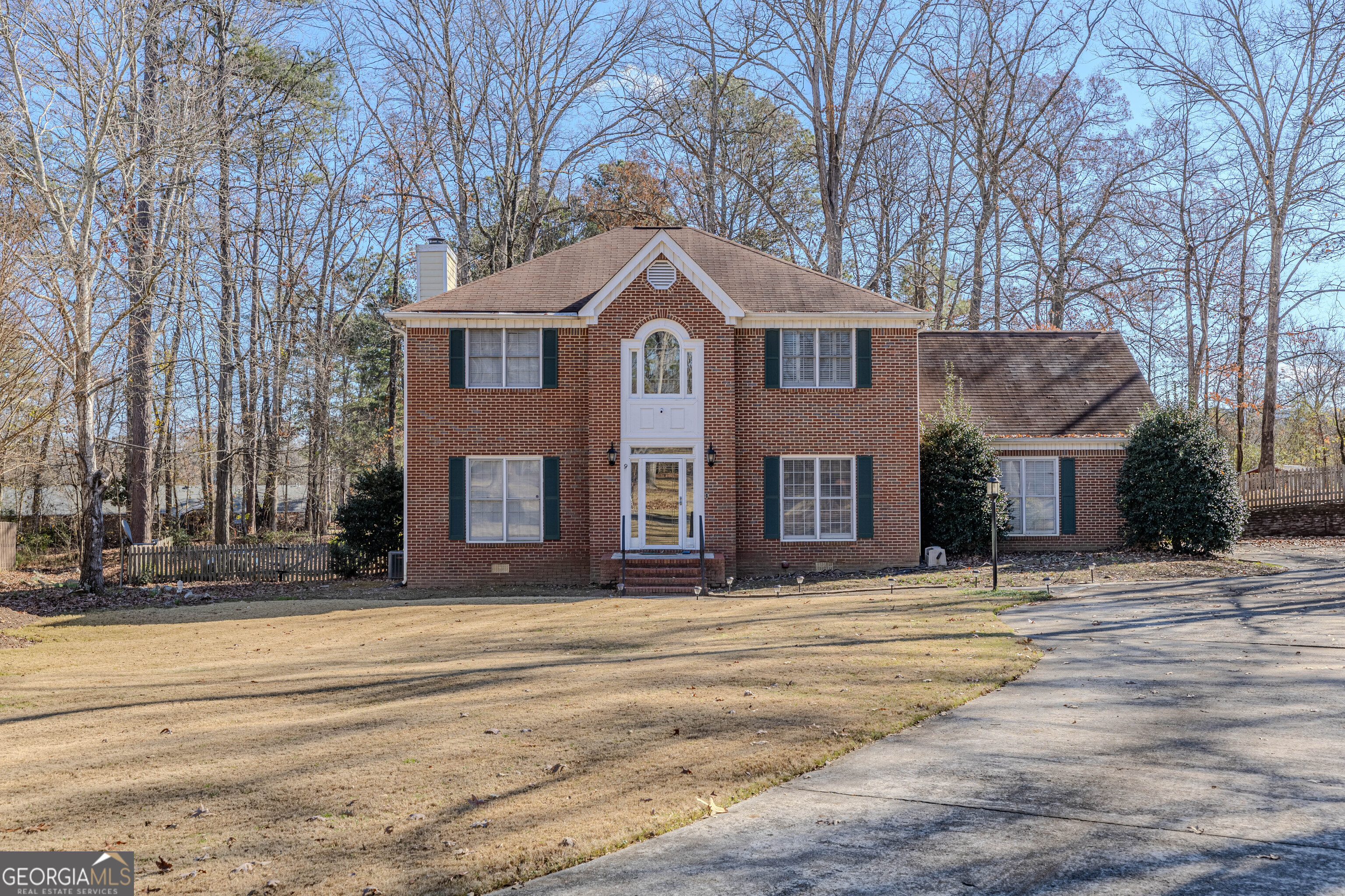 9 Ladonna PL SW