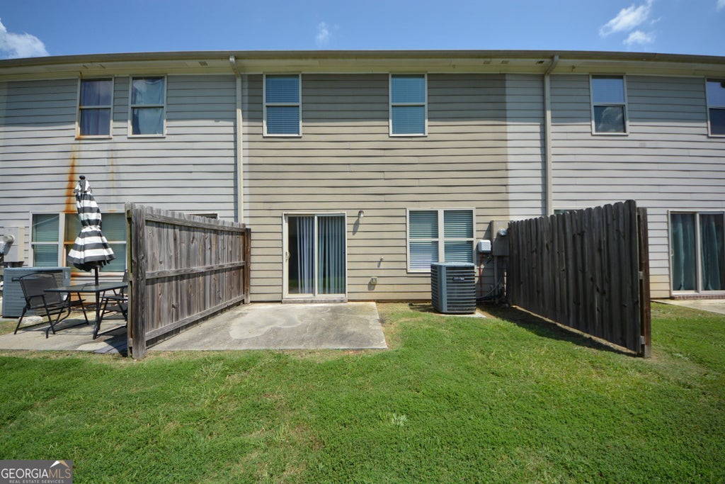 Photo of 1955 Old Dogwood, Jonesboro, GA 30238 (MLS # 10835424)