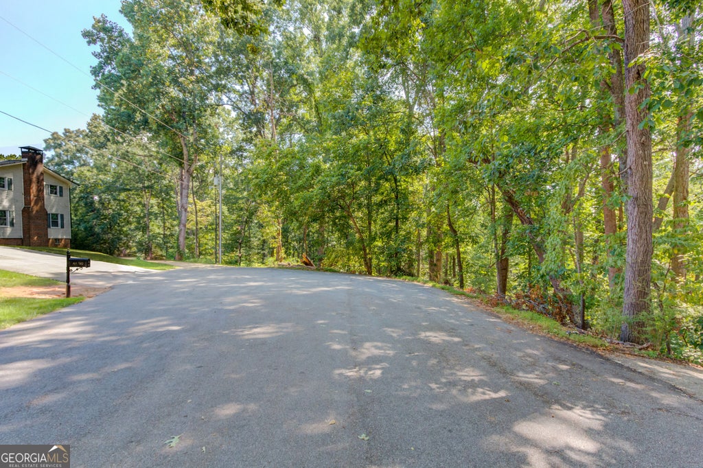 Photo of 4301 Holiday Heights Drive, Oakwood, GA 30566 (MLS # 10835370)