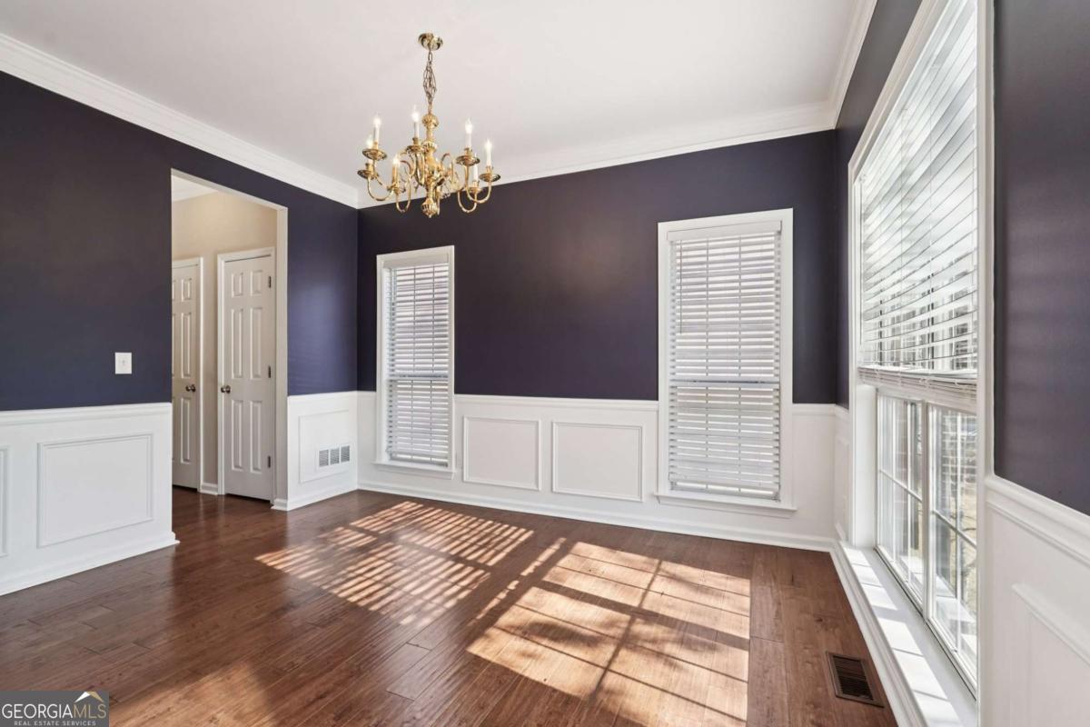 2309 Wickingham DR NE