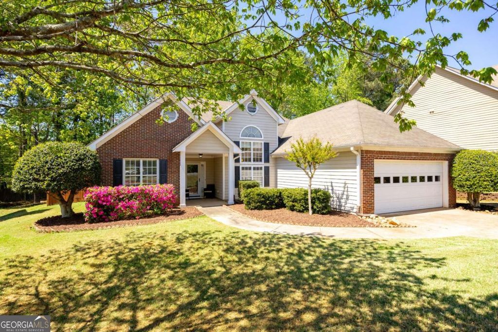 Photo of 3390 English Oaks Drive NW, Kennesaw, GA 30144 (MLS # 10731651)