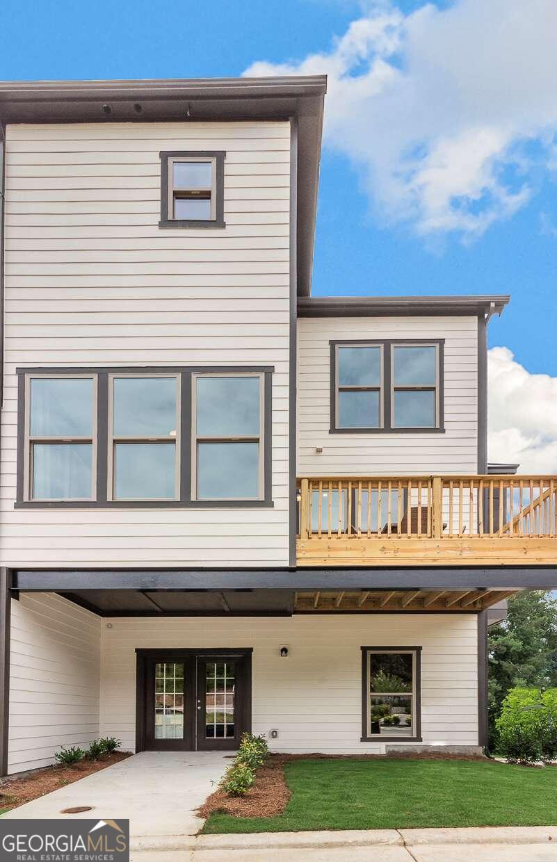 Photo 33 of 33 of 2050 Victoria Park RD townhome