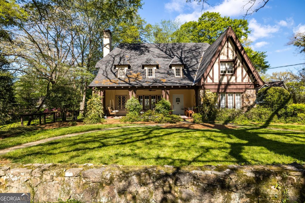 Photo of 205 Sherwood Rd. SW, Rome, GA 30165 (MLS # 10742221)