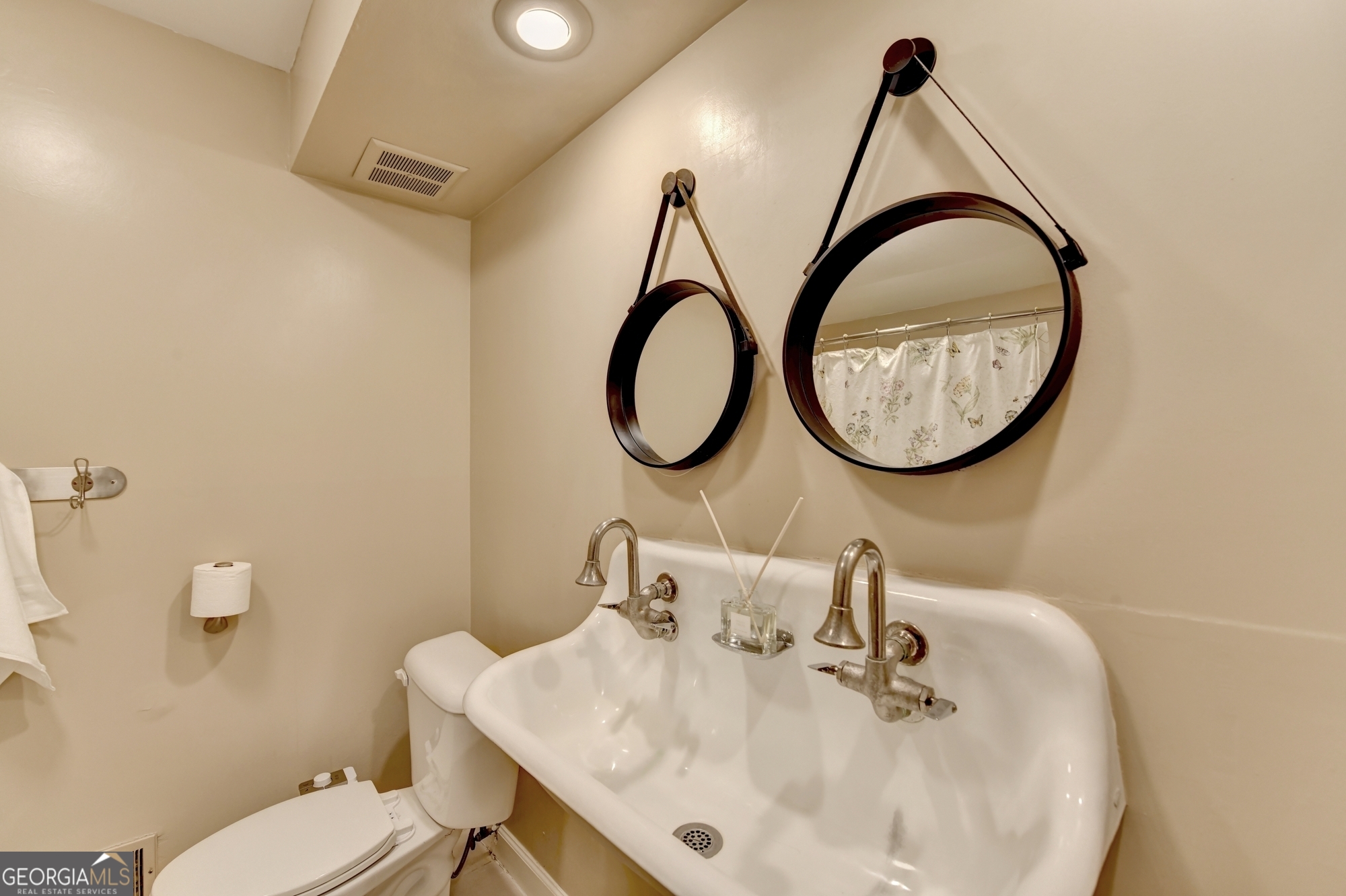 INDIAN HILLS - Residential