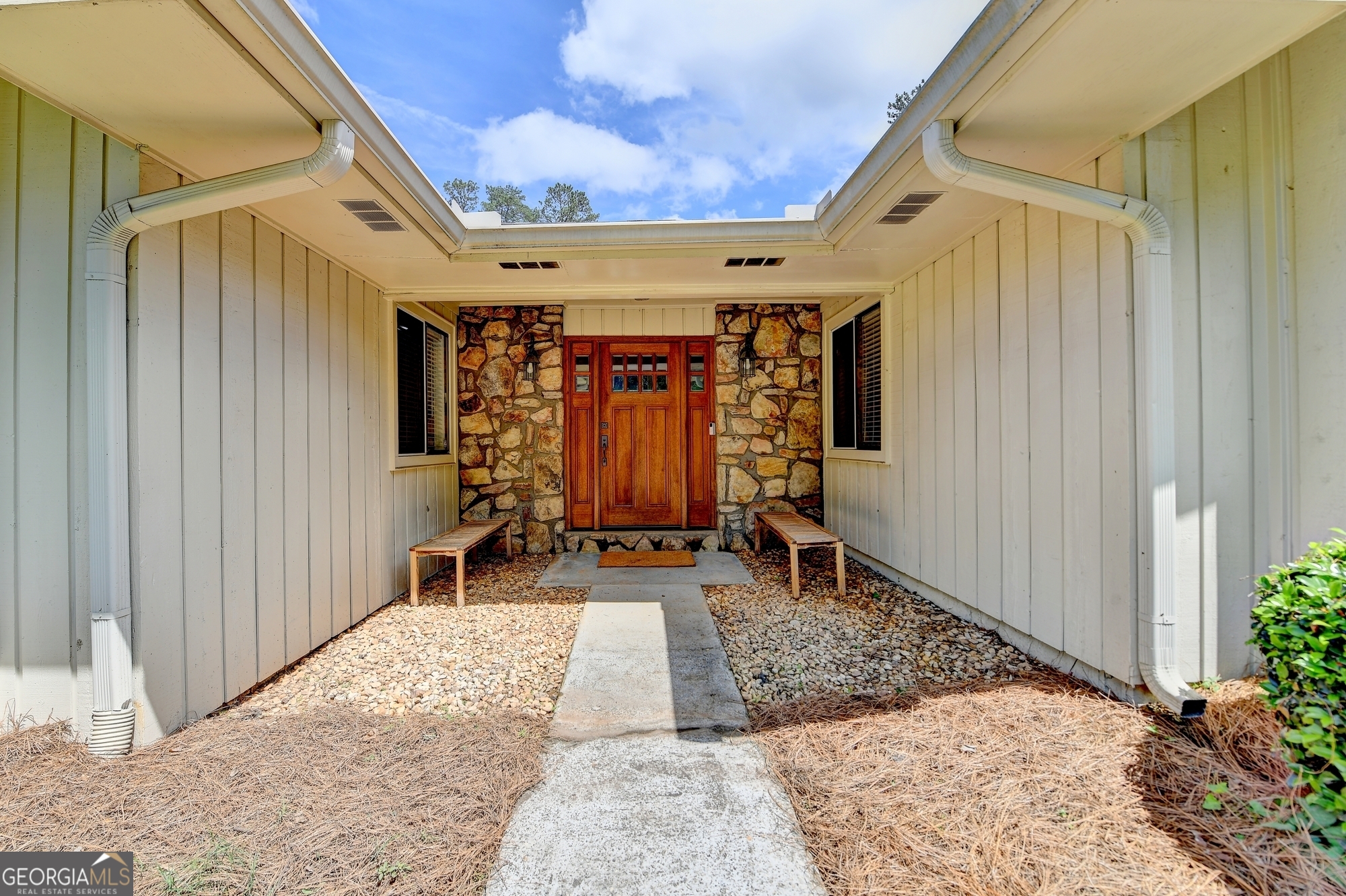 3467 Clubland DR