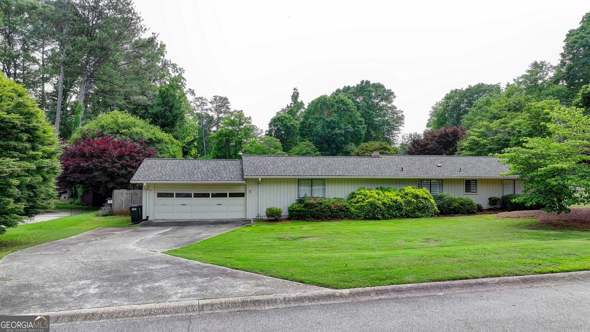 INDIAN HILLS - Residential