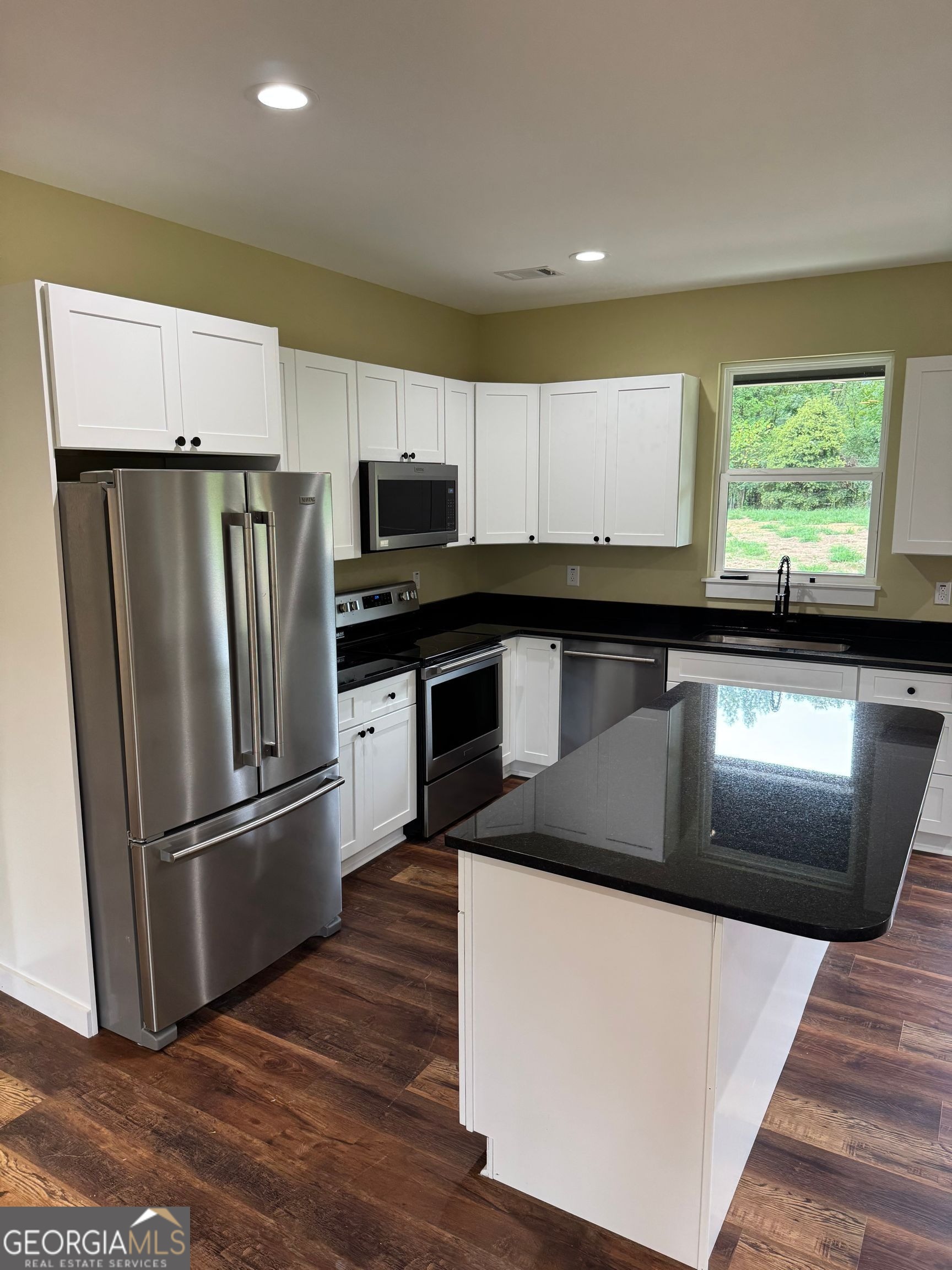 192 County Line RD NE
