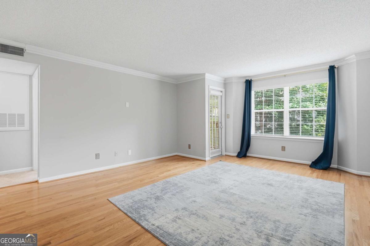 2031 Chastain Park CT NE