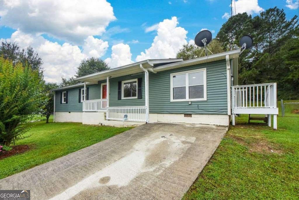 Photo of 1745 Overlook Way SW, Conyers, GA 30094 (MLS # 10831724)