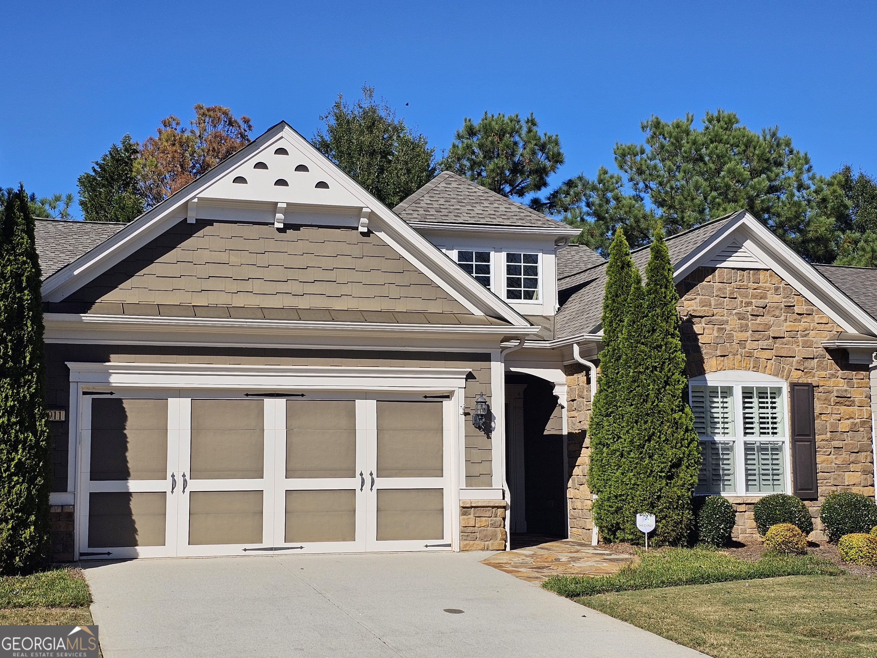 5911 Chimney Rock DR