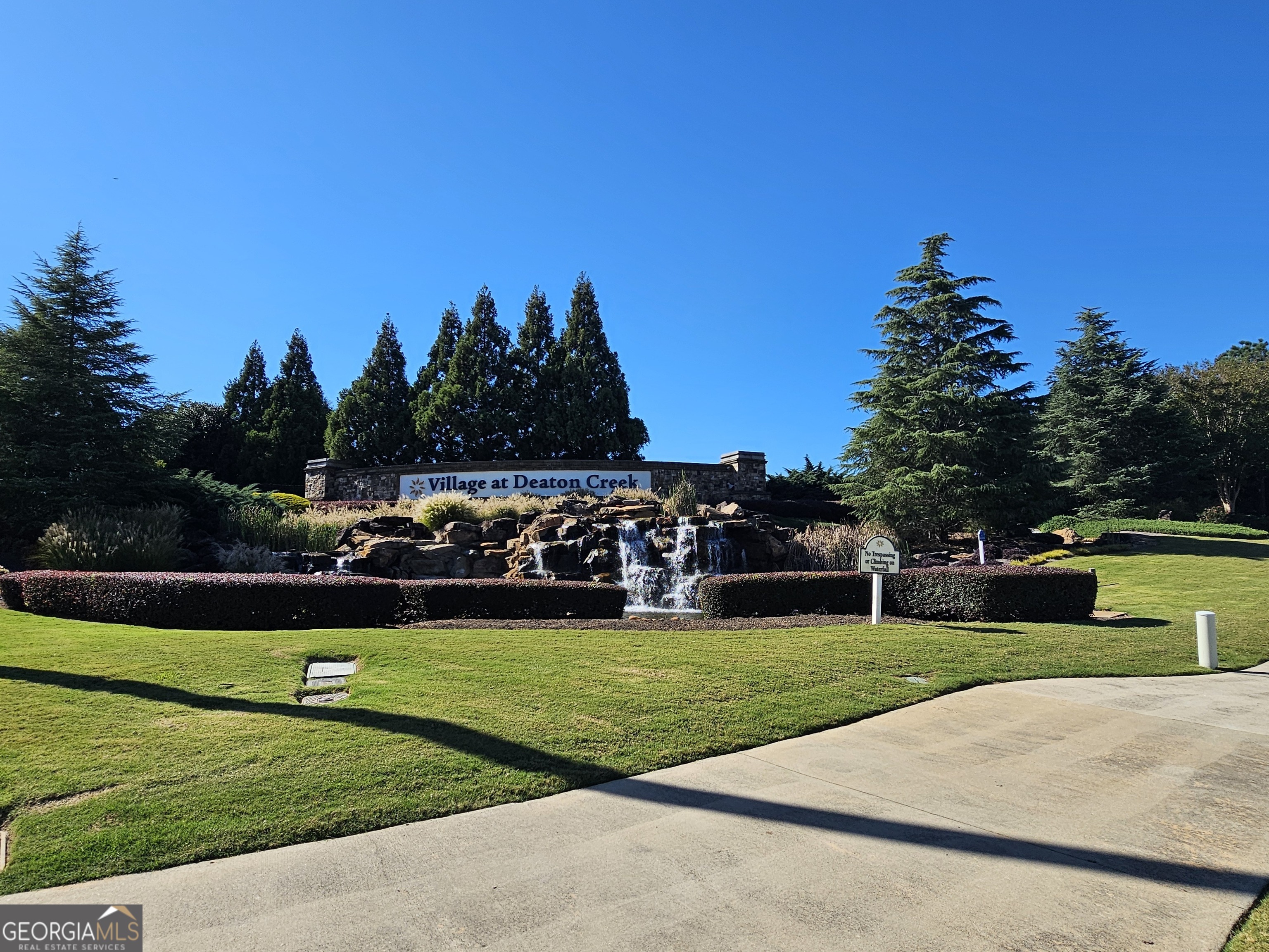 5911 Chimney Rock DR