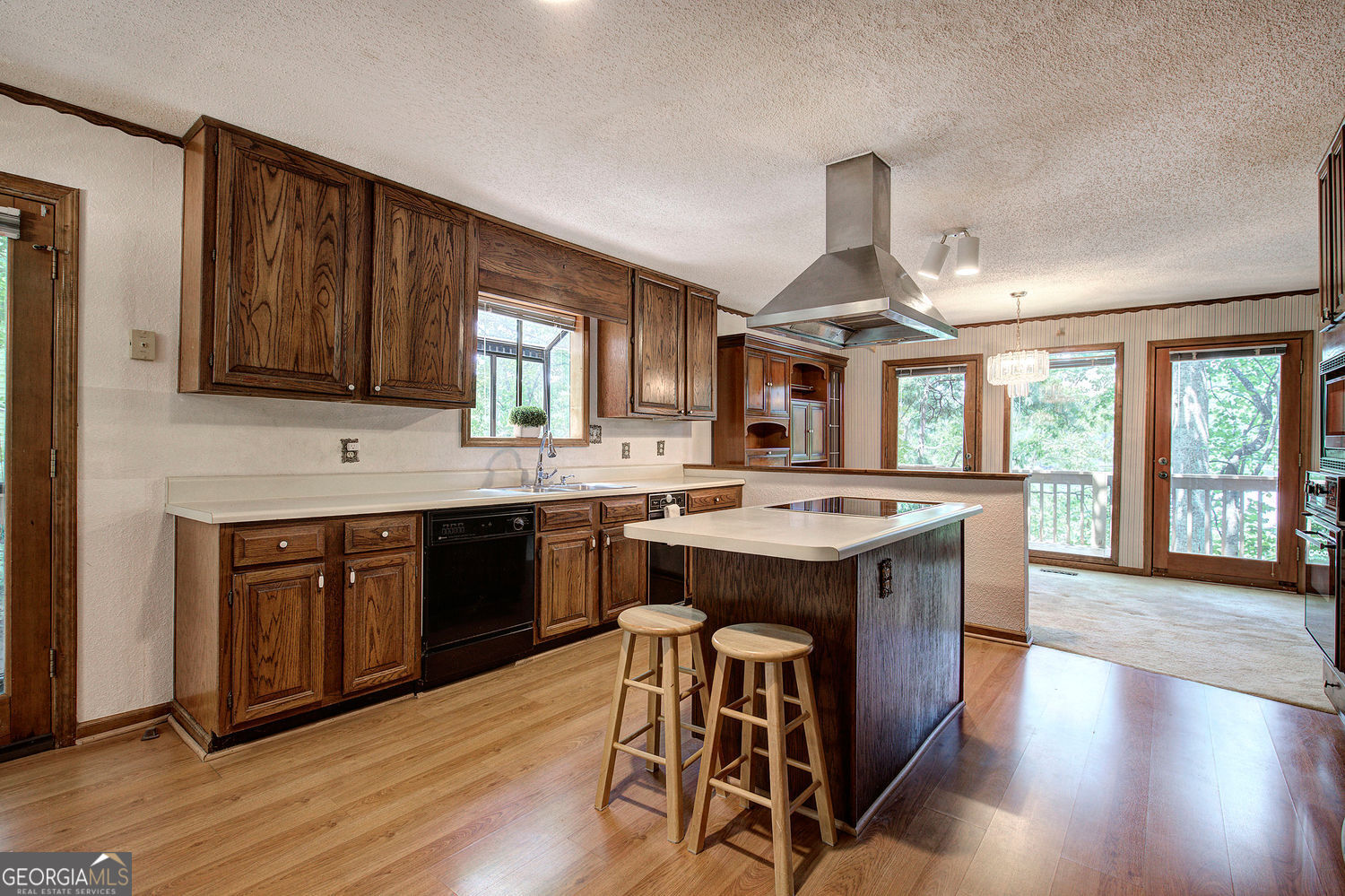 Waleska, Georgia 30183, United States, 3 Bedrooms Bedrooms, ,4 BathroomsBathrooms,Residential,Active,174908