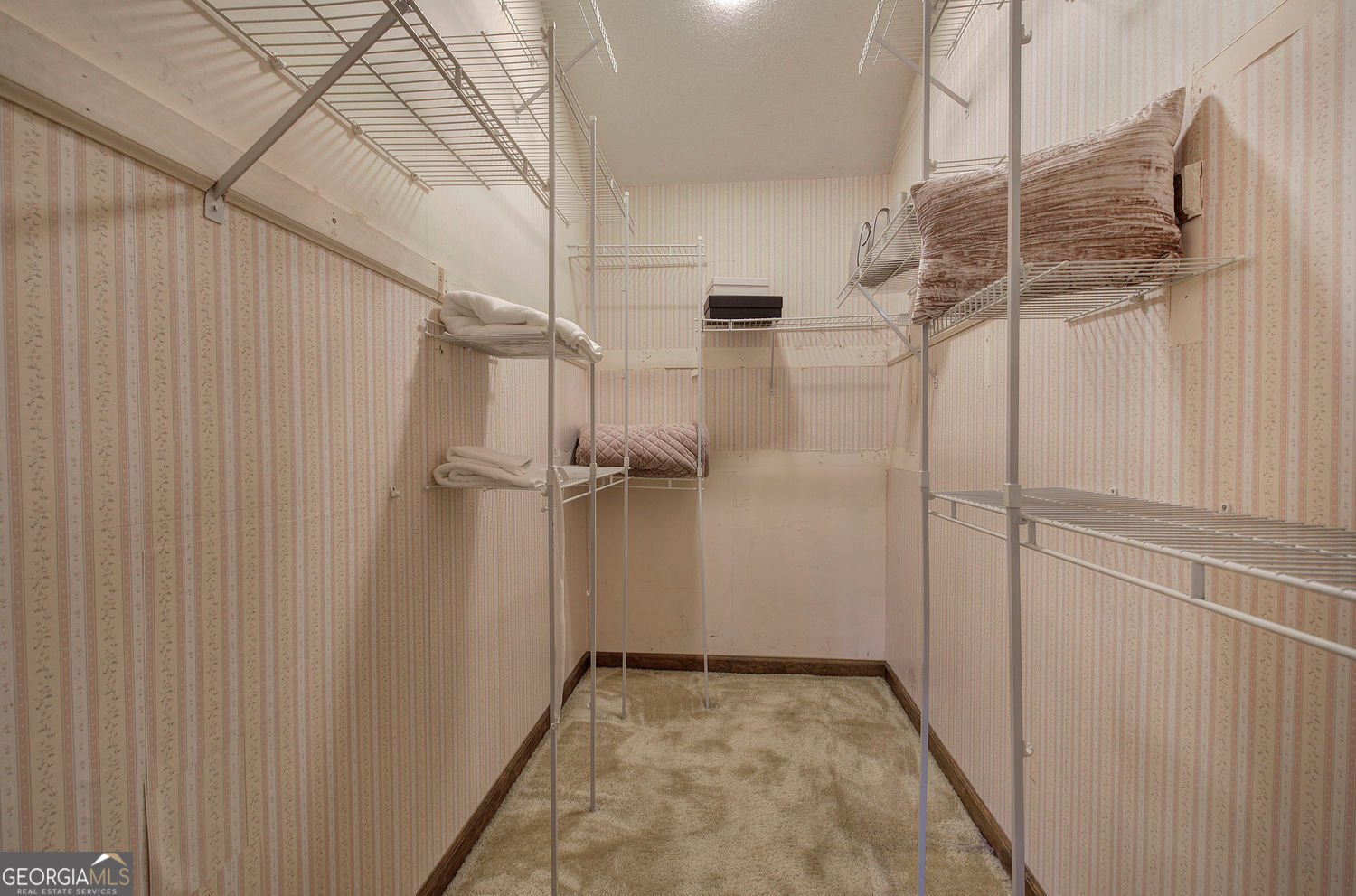 Waleska, Georgia 30183, United States, 3 Bedrooms Bedrooms, ,4 BathroomsBathrooms,Residential,Active,174908