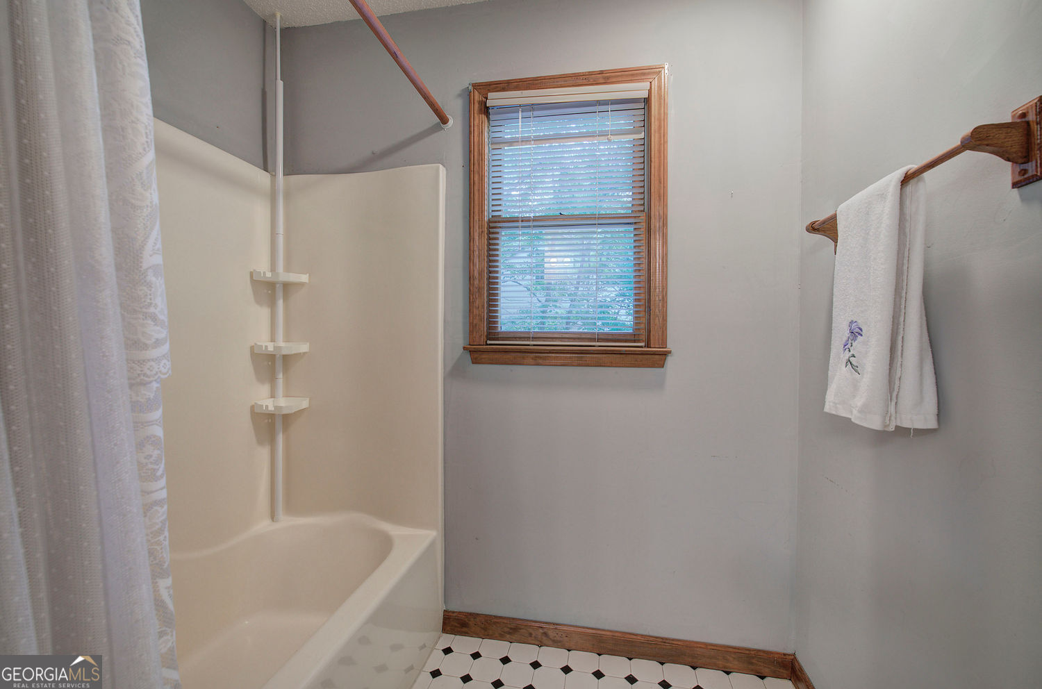 Waleska, Georgia 30183, United States, 3 Bedrooms Bedrooms, ,4 BathroomsBathrooms,Residential,Active,174908