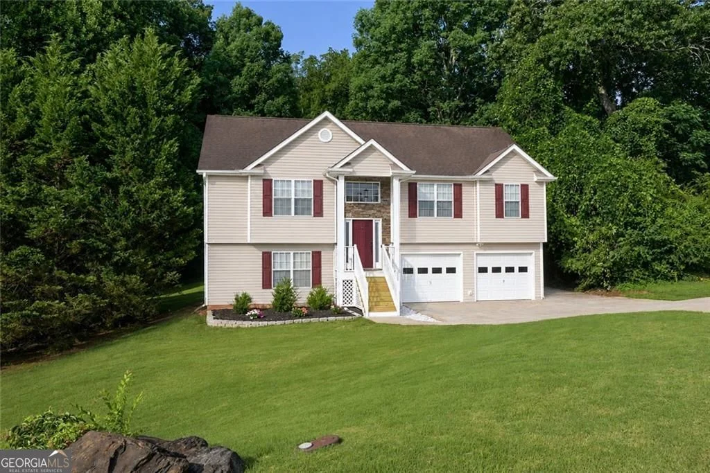 114 Waterbury Lane