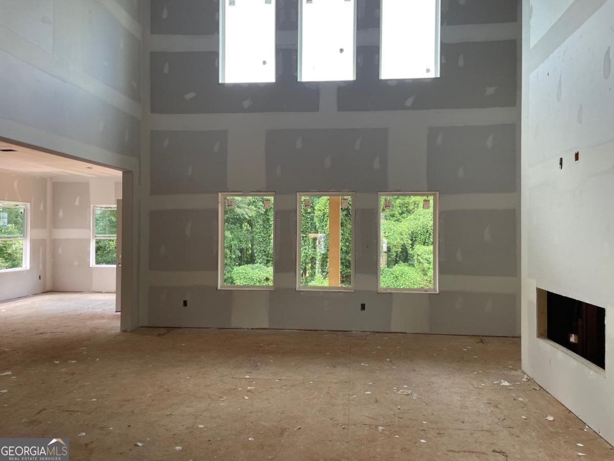 3065 Reserve Ct SW