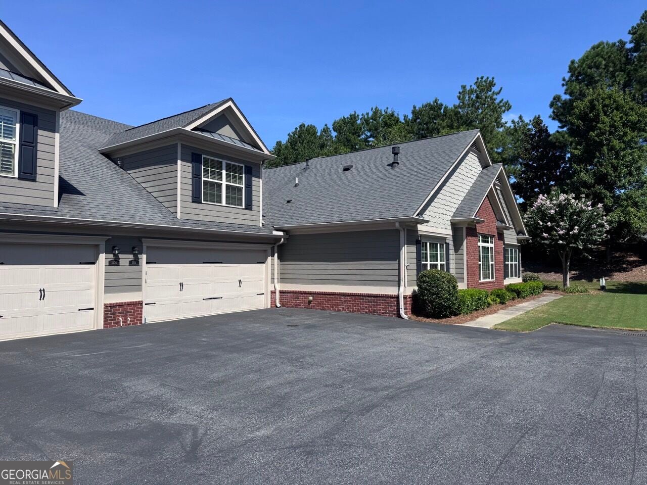 1515 Bluestone DR
