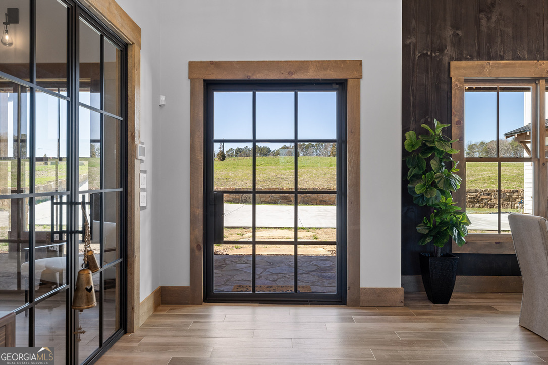 84 Bravo Rivera WAY