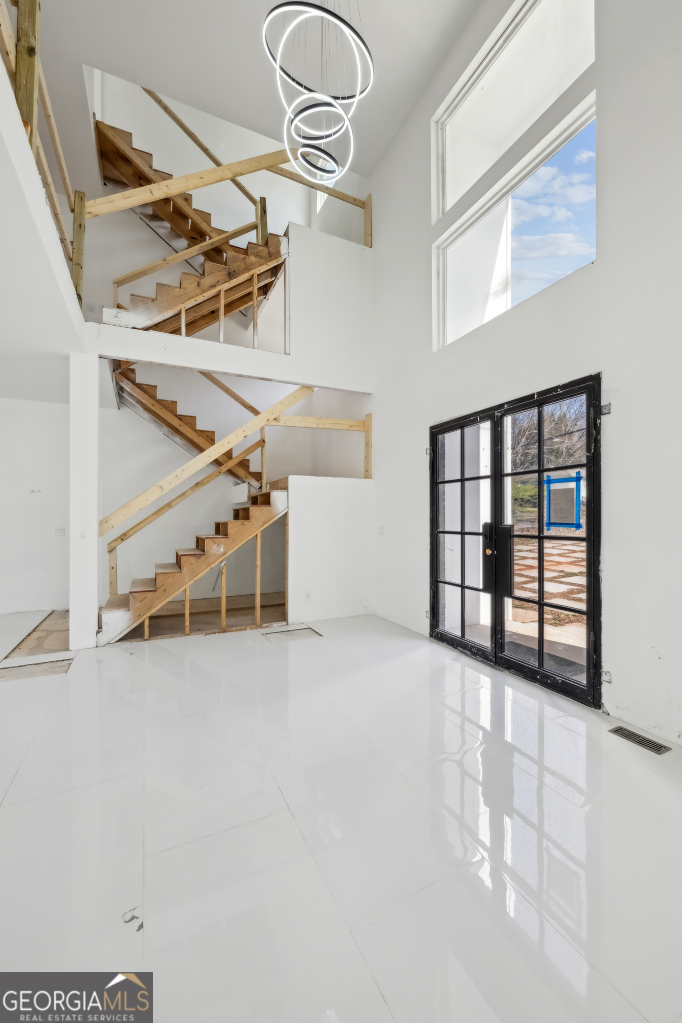 1410 Lavista RD NE