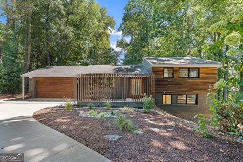 Photo of 4351 Peachtree Dunwoody Road NE, Atlanta, GA 30342 (MLS # 10833628)