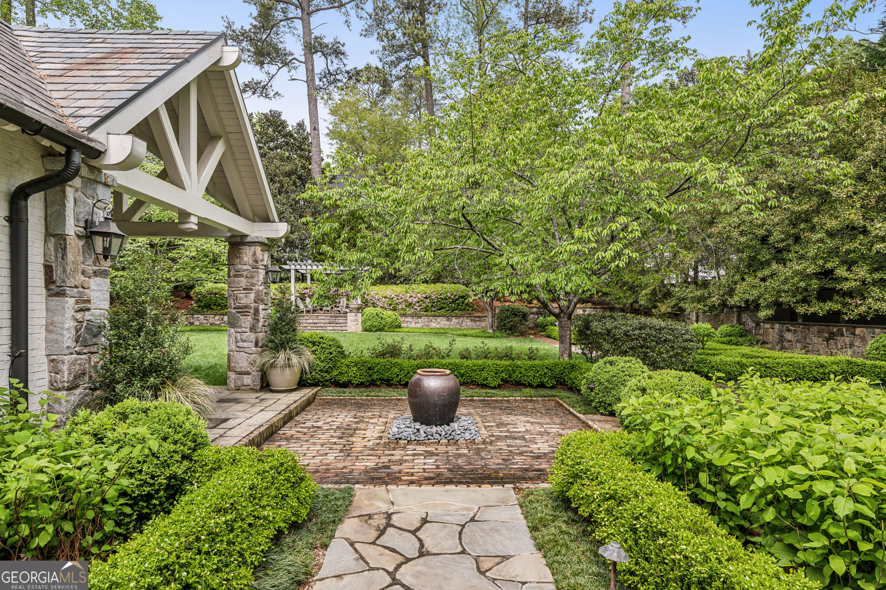 Historic Brookhaven - Residential