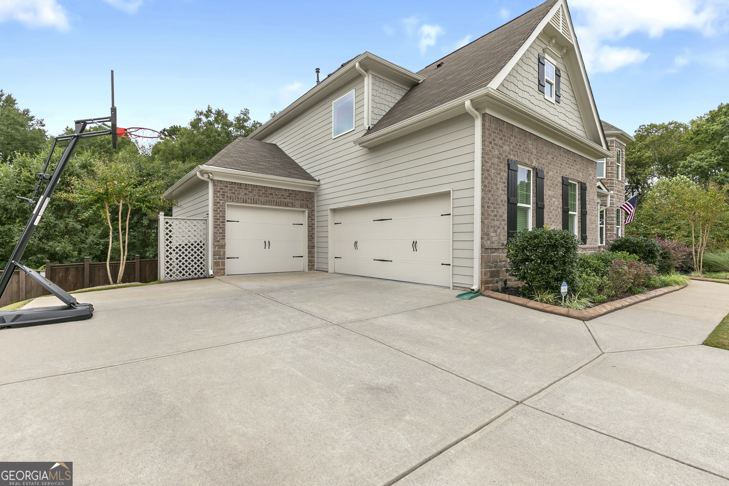 166 Wheaten DR