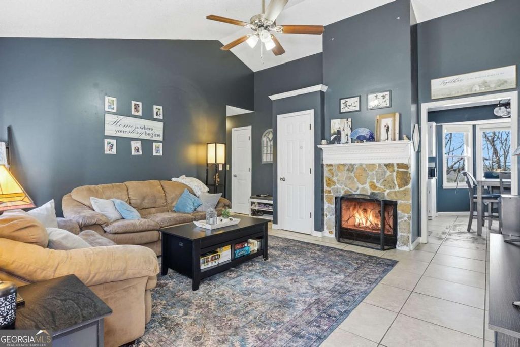 Photo of 18 Ridgeview Court SW, Cartersville, GA 30120 (MLS # 10680897)