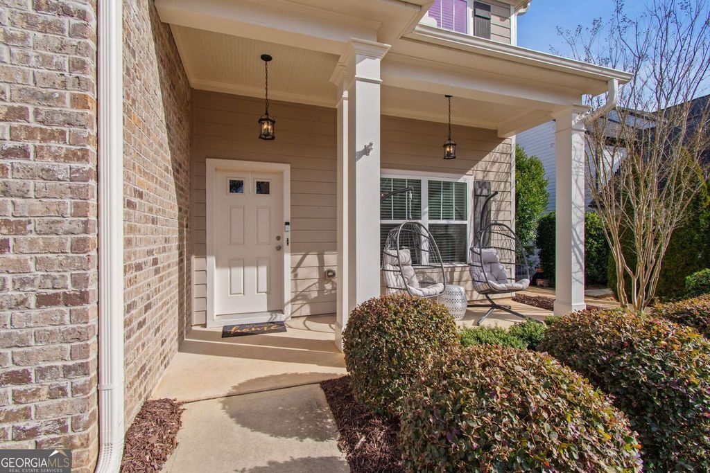 Photo of 6020 Vista Crossing Way, Cumming, GA 30028 (MLS # 10672374)