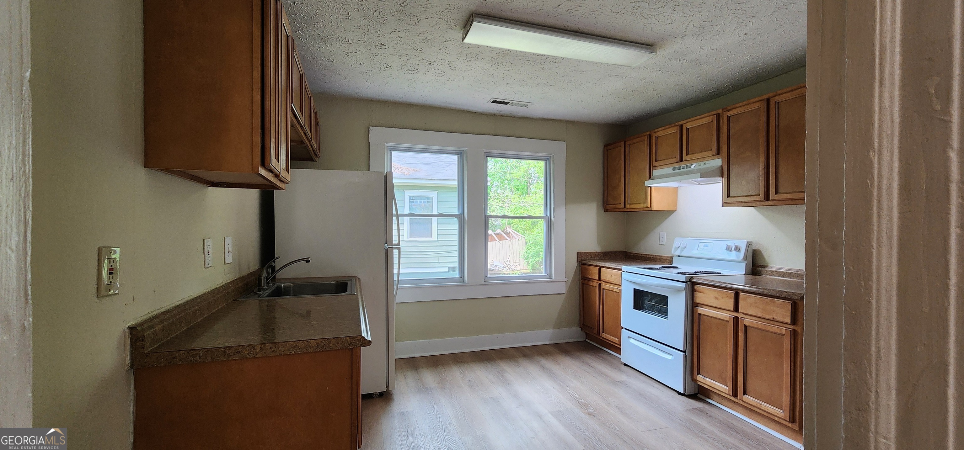 Atlanta, Georgia 30310, United States, 4 Bedrooms Bedrooms, ,1 BathroomBathrooms,Residential,Active,116179