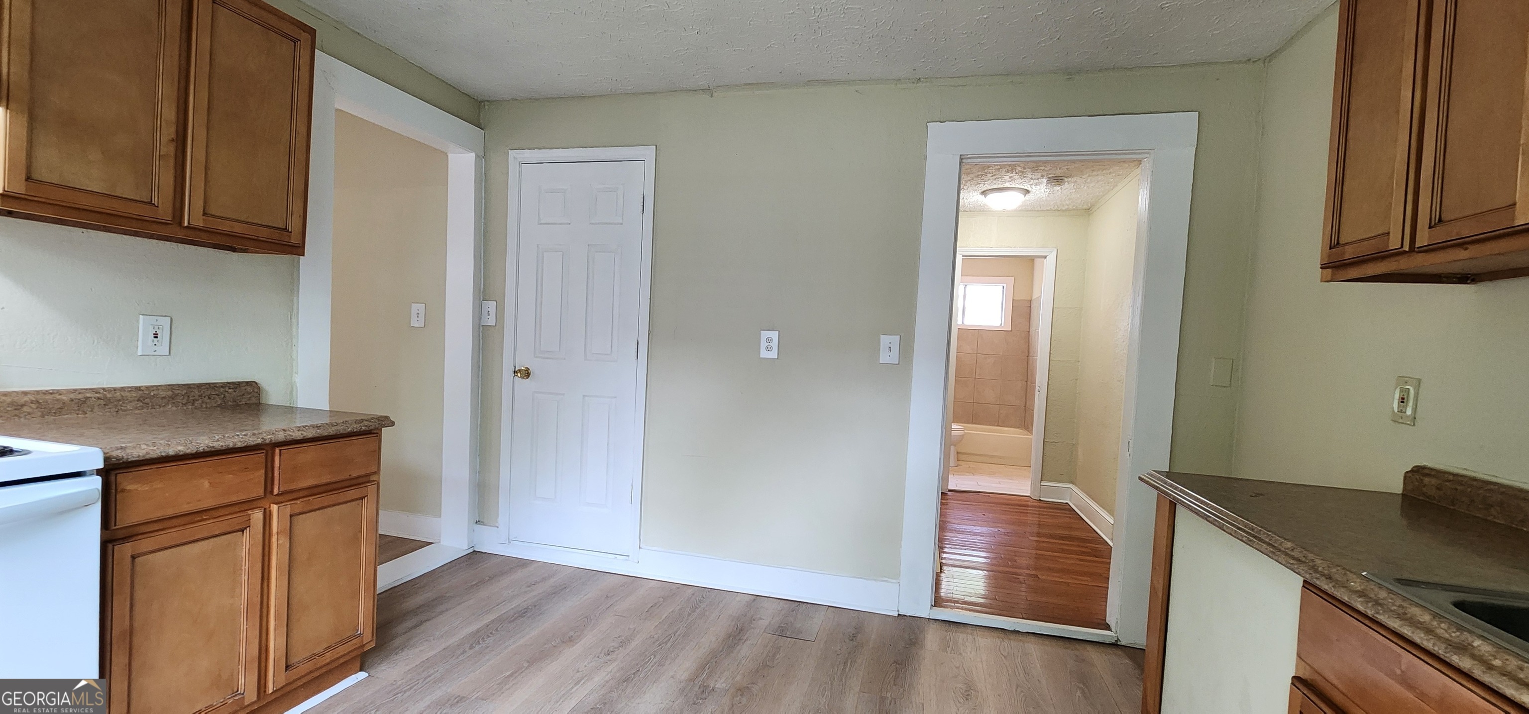 Atlanta, Georgia 30310, United States, 4 Bedrooms Bedrooms, ,1 BathroomBathrooms,Residential,Active,116179