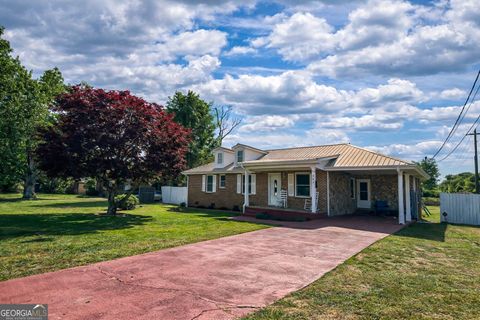 207 Hammerhawk RD Griffin GA 30223
