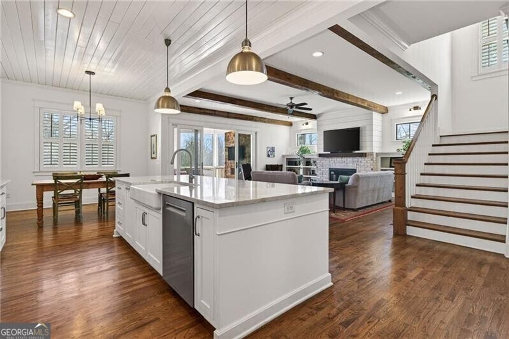 Photo of 907 Highland Terrace NE, Atlanta, GA 30306 (MLS # 10706888)