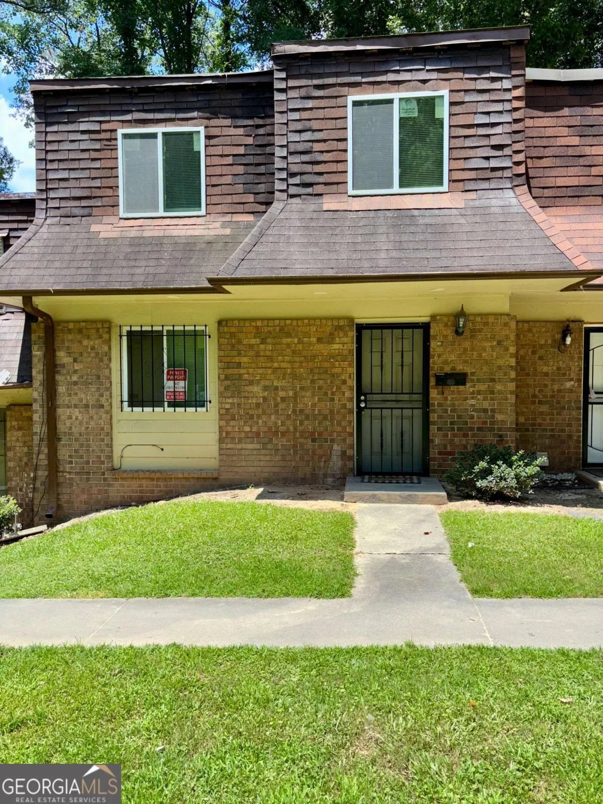 13 Peyton Place SW