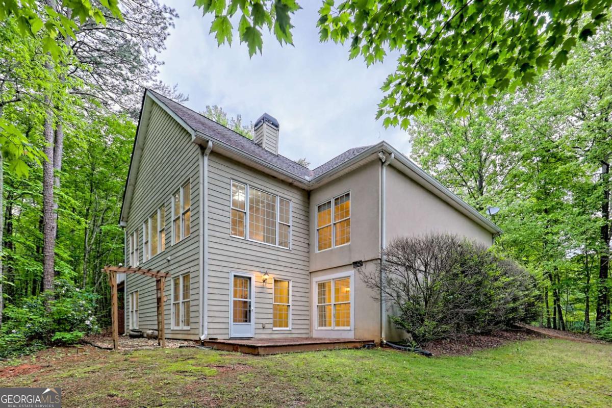 521 Crabapple RD