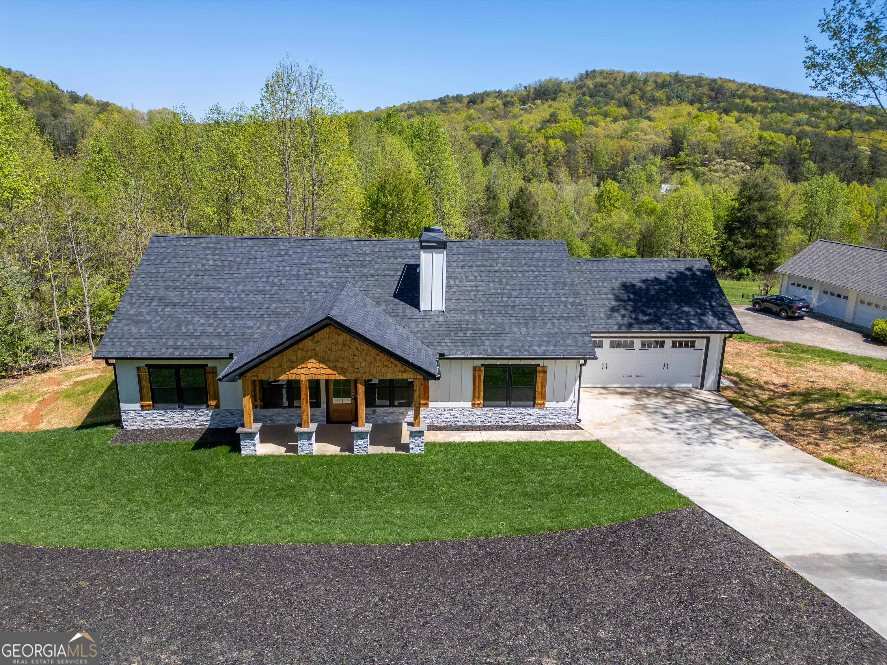 Cleveland, Georgia 30528, United States, 3 Bedrooms Bedrooms, ,2 BathroomsBathrooms,Residential,Active,88611