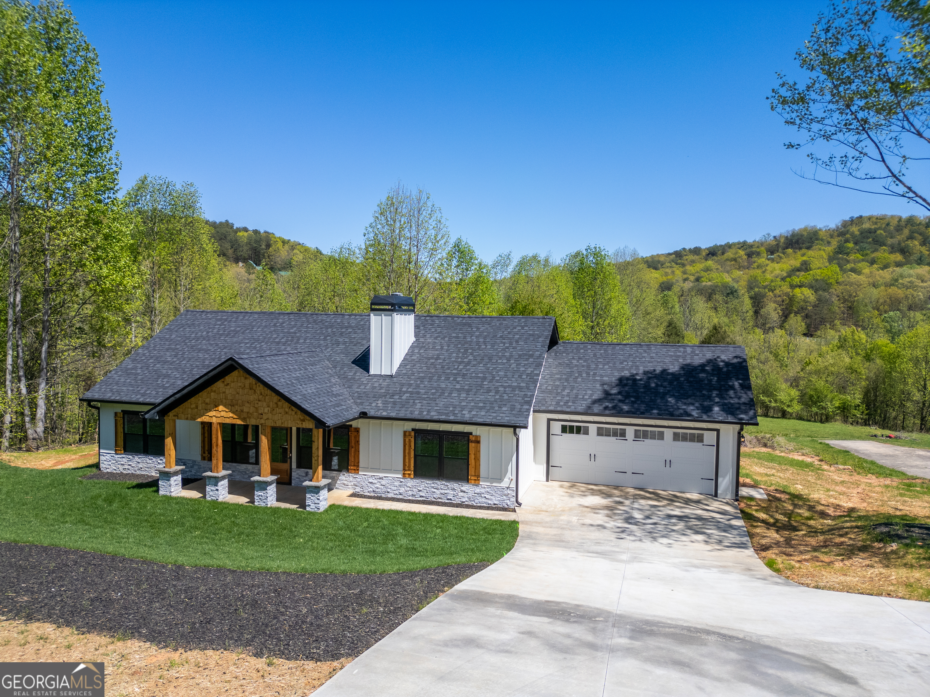 Cleveland, Georgia 30528, United States, 3 Bedrooms Bedrooms, ,2 BathroomsBathrooms,Residential,Active,88611