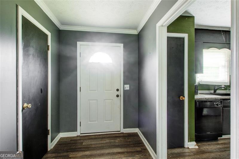 2193 Kings Forest DR SE