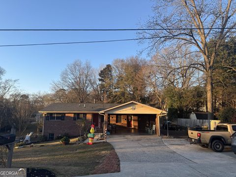 302 Holly LN Gainesville GA 30501