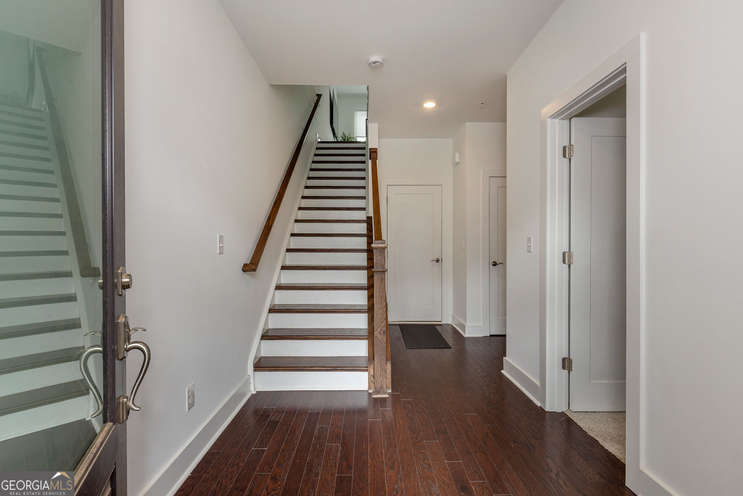 355 Walker AVE