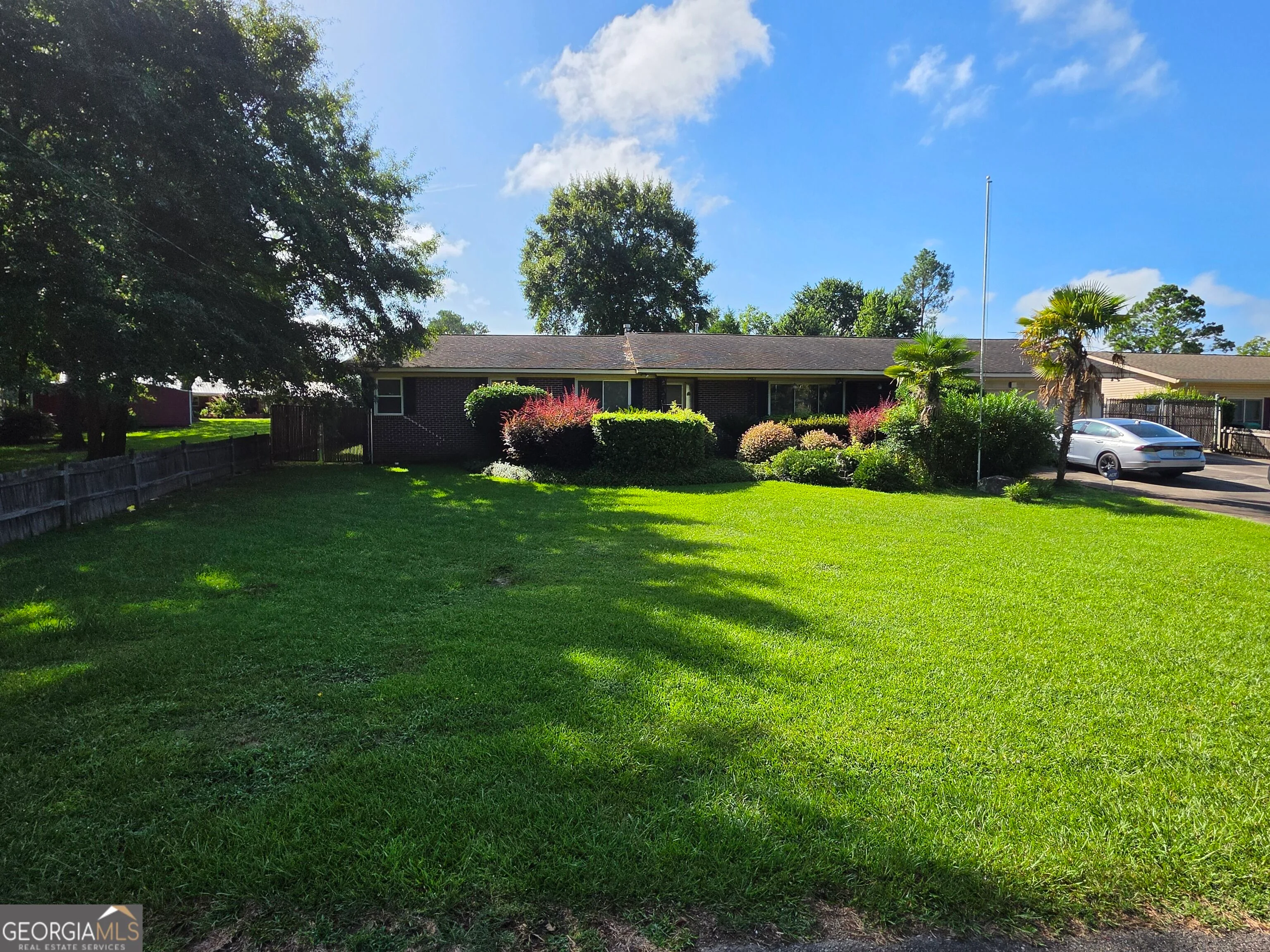 121 Pine Lane Drive NW