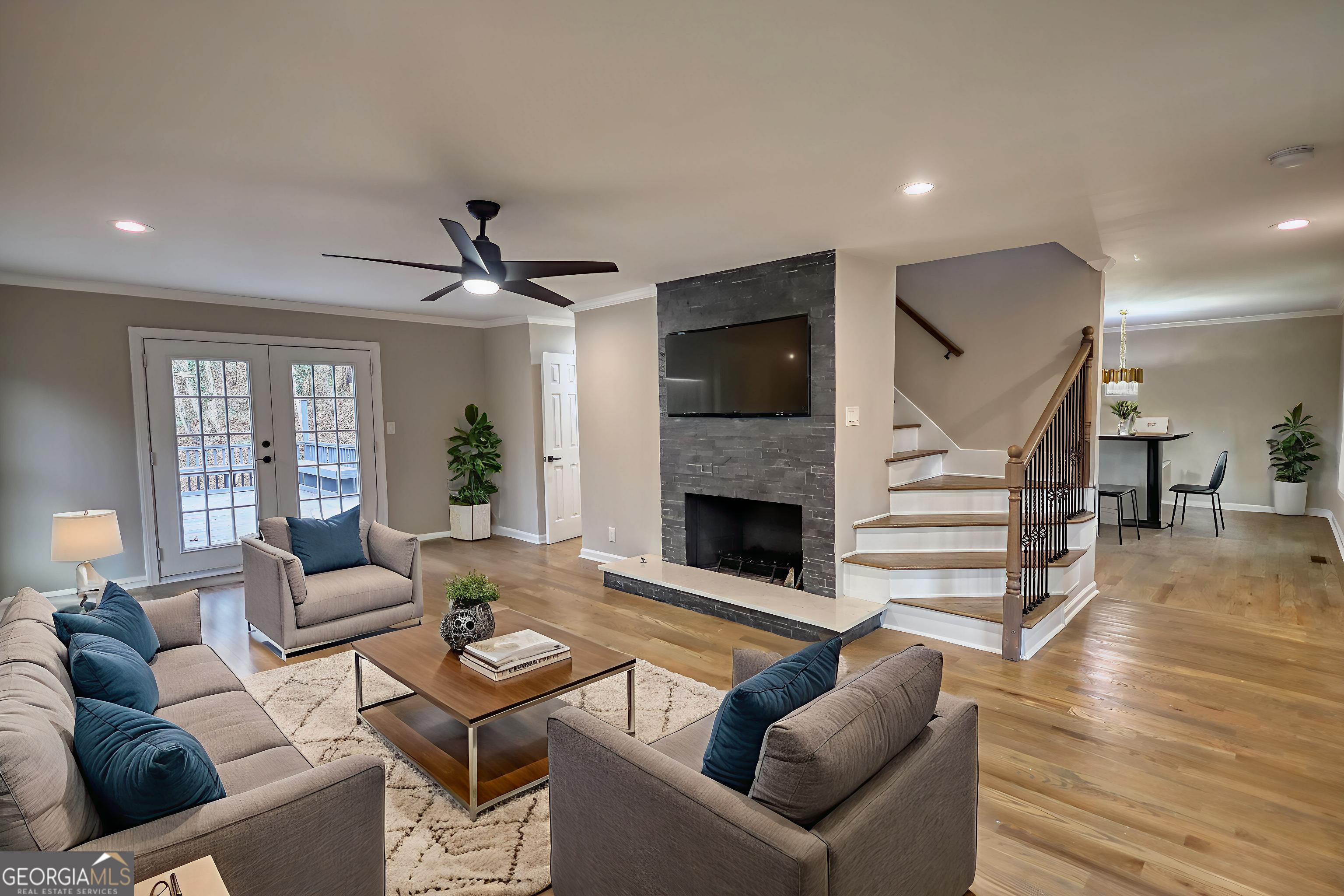 4205 Aberdeen PASS NE